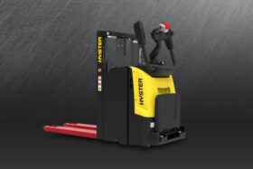 Hyster S2.0SD platform double stacker