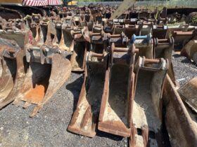 Bucket Various Excavators (0.8-100 Ton) full