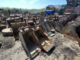 Bucket Various Excavators (0.8-100 Ton) full