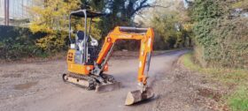 Hitachi ZX19U Mini Digger full