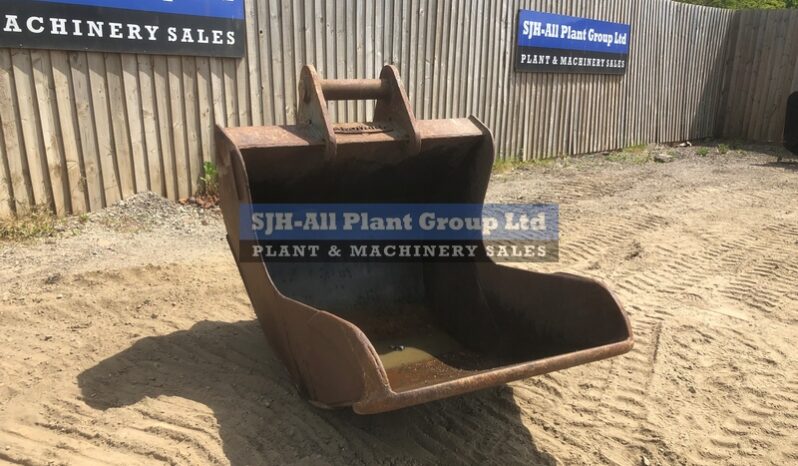 Clay Bucket 38″ Clay Bucket full