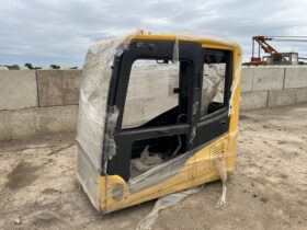 Komatsu PC130-8 CAB full