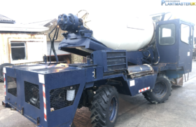 Utranazz 28 AH All terrain. self loading 4x4x4 cement mixer full