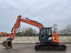 Hitachi ZX135US-5B full