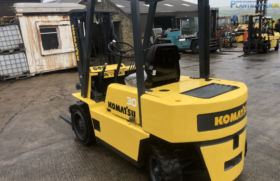 Komatsu FD30,3 ton diesel forklift full