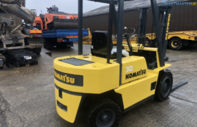 Komatsu FD30,3 ton diesel forklift full