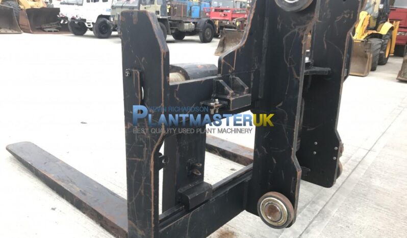 Forks and Carraige to suit 25 ton forklift unused