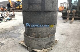 Solid 1600×25 wheels a tyres to suit CAT 938 F full
