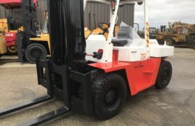 Nissan FD 70 7.5 ton diesel forklift full