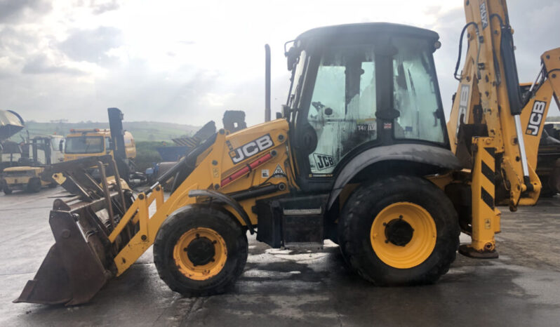 JCB 3cx Contractor backhoe loader year 2017 full