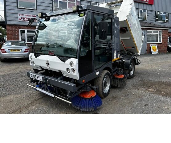 2019 SCARAB M25 ROAD SWEEPER in Compact Sweepers full