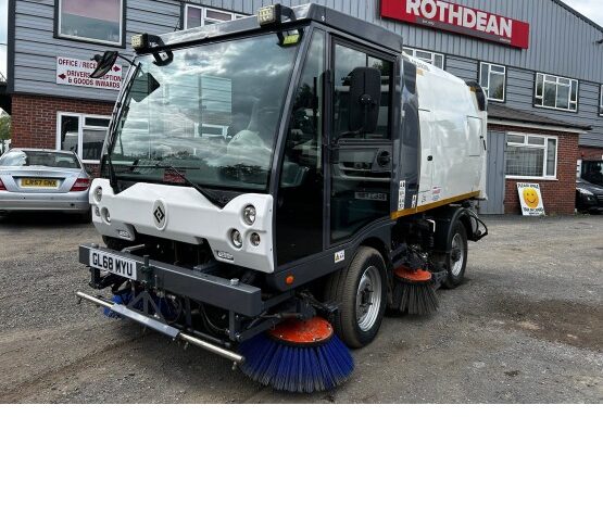 2019 SCARAB M25 ROAD SWEEPER in Compact Sweepers