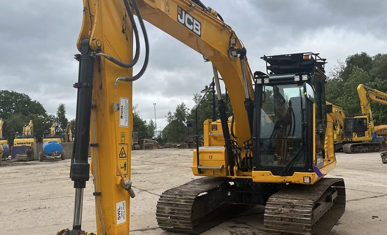 JCB JS131 LC Excavator full