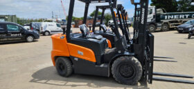 Doosan 30 3 Ton Fork Lift 2023 Plate full