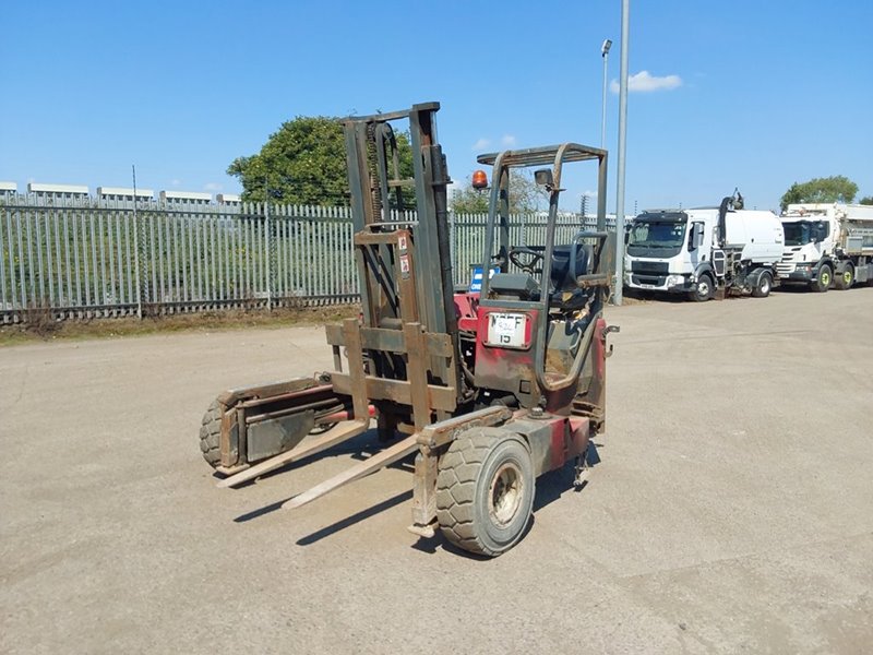 0 MOFFET MOUNTED FORKLIFT, HOURS:876, *RUNNER, NO PLATES*   For Auction on 2024-08-06 For Auction on 2024-08-06