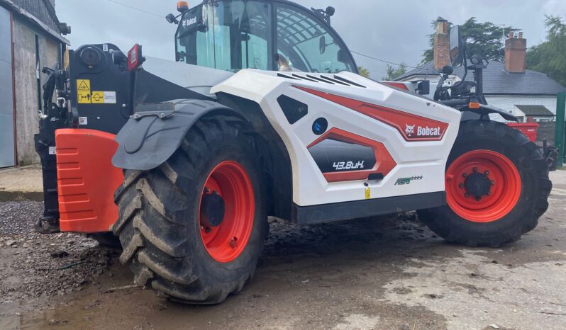 8M Bobcat 43.80HF Agri Spec Telehandler 100KW Engine PUH & Road registered full