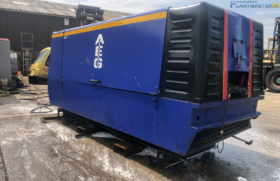 Compair C115-12 , mobile, diesel air compressor