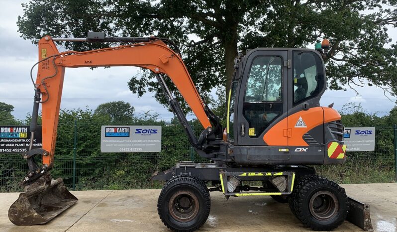 2017 Doosan DX57W (U682)