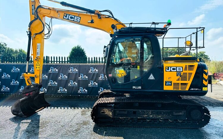 2018 JCB JS131 LC+ Excavator