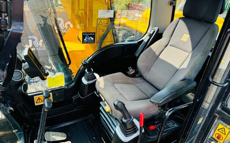 2018 JCB JS131 LC+ Excavator full