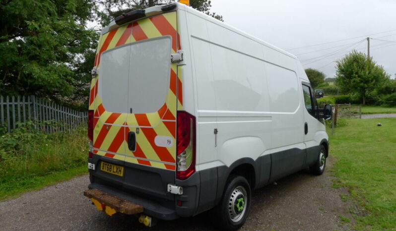 2019 Iveco Daily 35S12 Compressor Van full