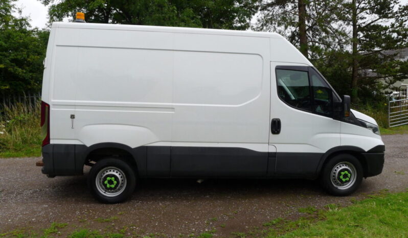 2019 Iveco Daily 35S12 Compressor Van full