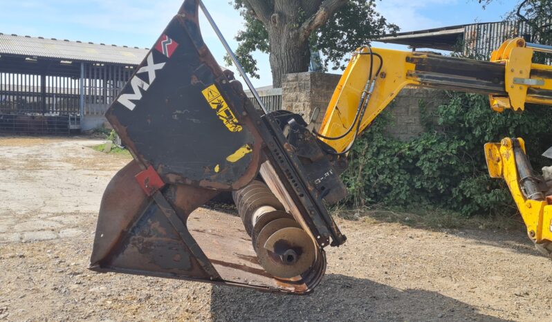 MX Auger Bucket for JCB Telehandler full