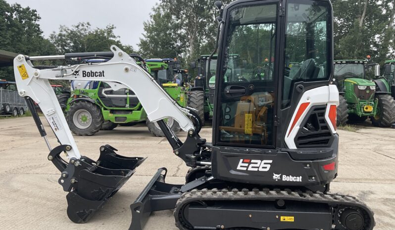 BOBCAT E26