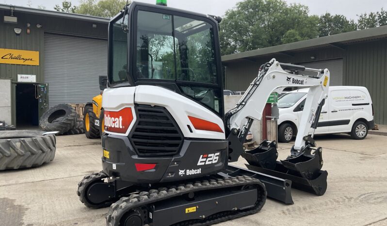 BOBCAT E26 full