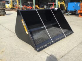 JCB AGRI SHOVEL BUCKET full