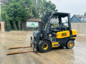 JCB TLT30D 4WD TELETRUCK C/W PALLET TINES *VIDEO* full