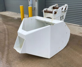 2021 Conquip Concrete Bucket full