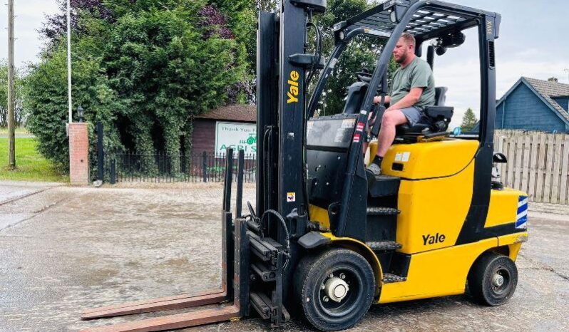 YALE GLP35VX FORKLIFT *YEAR 2018, HIGH RISED CABIN* C/W TINE POSITIONER *VIDEO* full