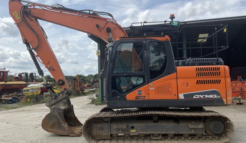 DOOSAN DX140LC