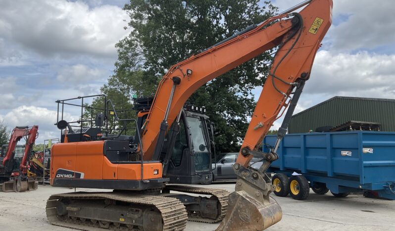 DOOSAN DX140LC full