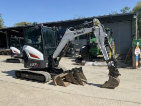 BOBCAT E27 Z full