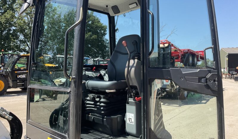 BOBCAT E27 Z full