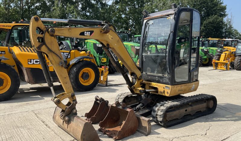 CAT 302.7D CR full