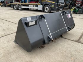 JCB SHOVEL BUCKET full