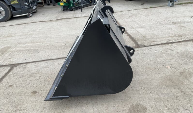 JCB SHOVEL BUCKET full