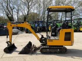 JCB 15 – C1