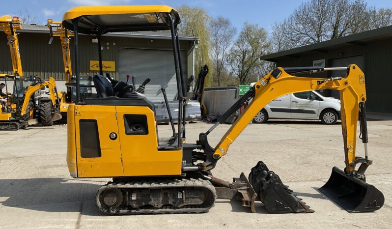 JCB 15 – C1 full