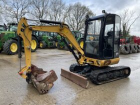 CAT 302.7D CR full