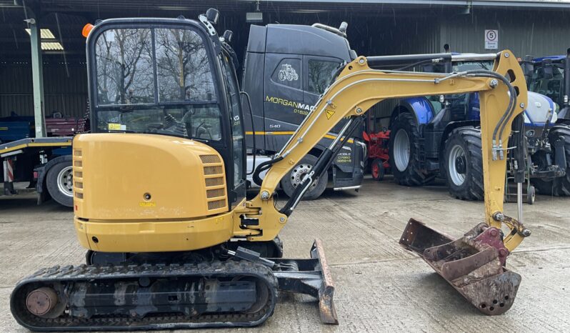 CAT 302.7D CR full