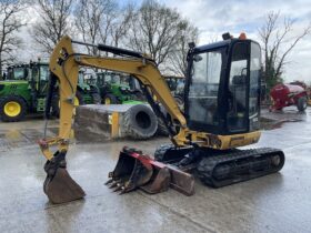 CAT 302.7D CR full