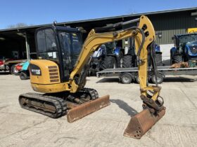 CAT 302.7D CR full