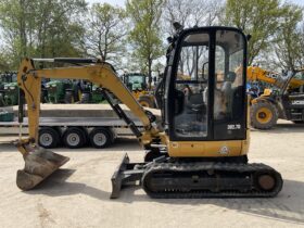 CAT 302.7D CR