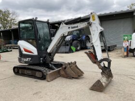 BOBCAT E27 full