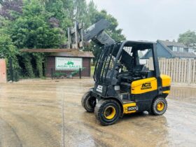 JCB TLT30D 4WD TELETRUCK C/W PALLET TINES *VIDEO* full