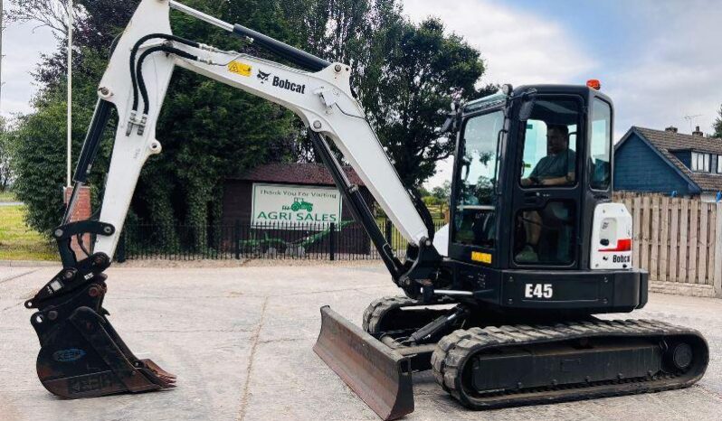 BOBCAT E45 TRACKED EXCAVATOR *YEAR 2019, ONLY 1700 HOURS* C/W QUICK HITCH *VIDEO* full